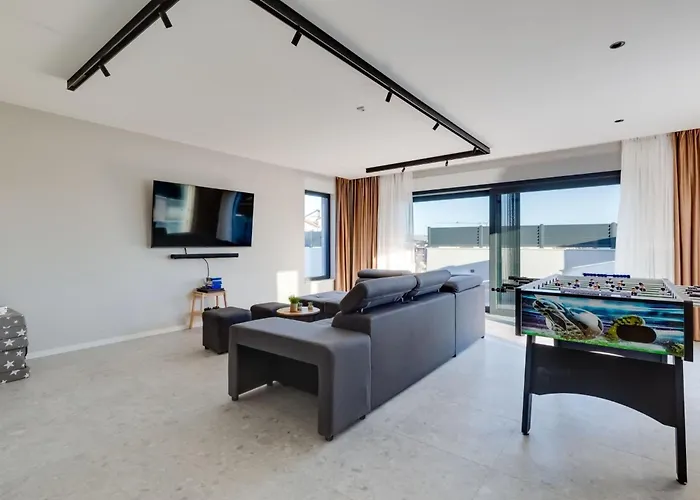 Mathilda By Interhome شيبينيك